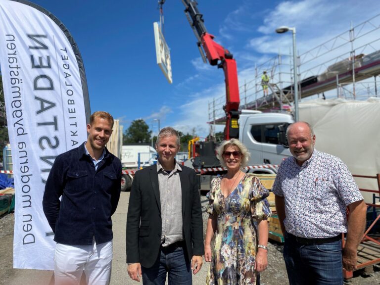Sista husmontage Mjörnbo Allé